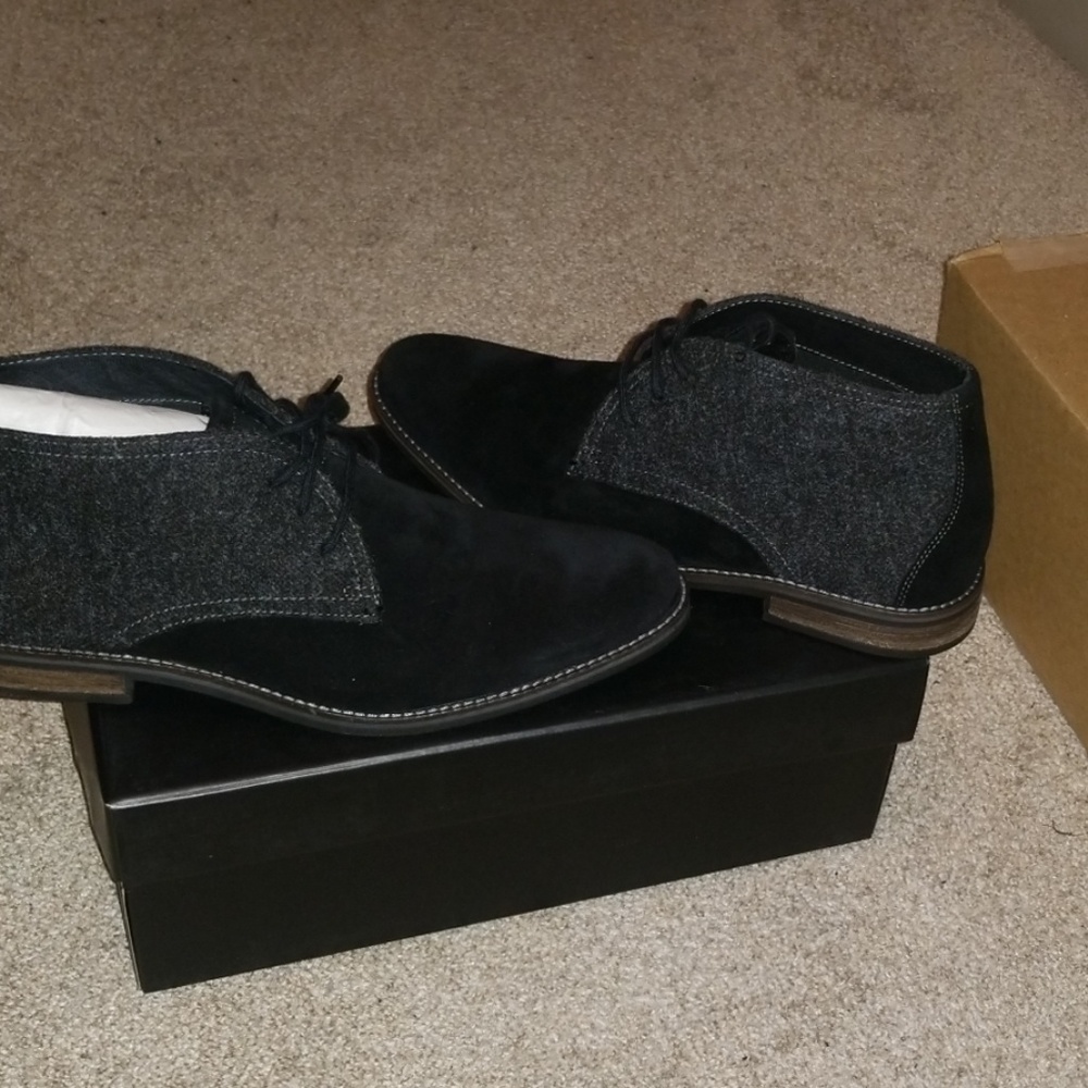 Mid rise boot